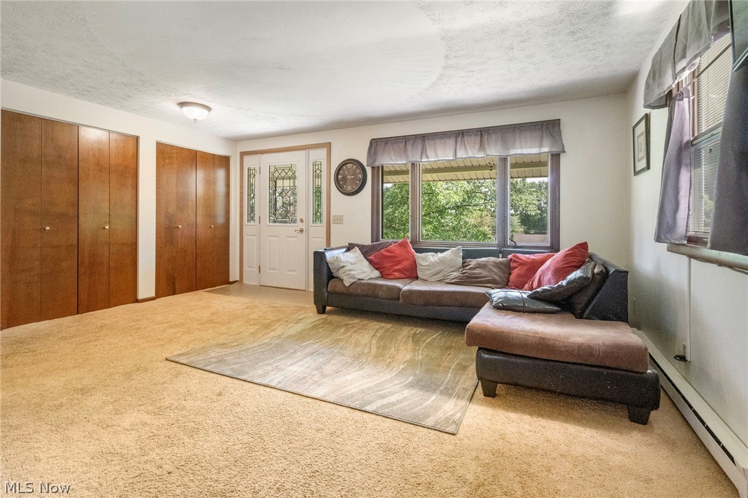 Valli Hi Acres - Residential