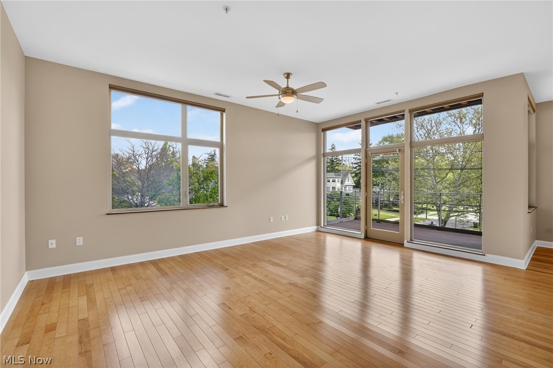East College St Condo Blvd Bo - Residential