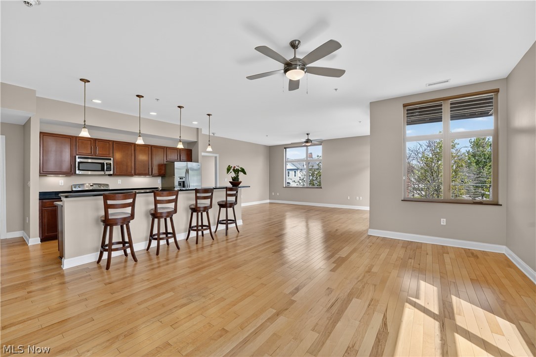 East College St Condo Blvd Bo - Residential