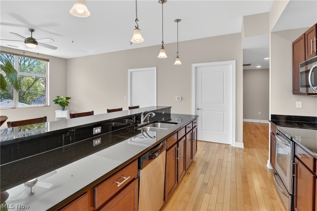 East College St Condo Blvd Bo - Residential