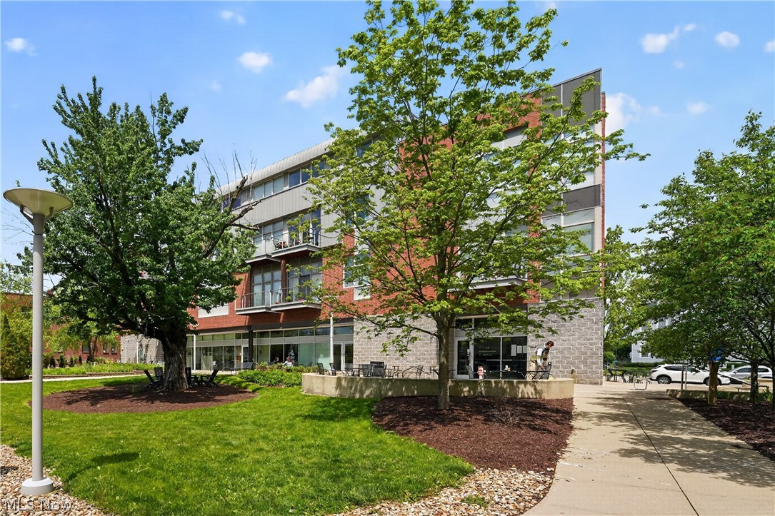 East College St Condo Blvd Bo - Residential