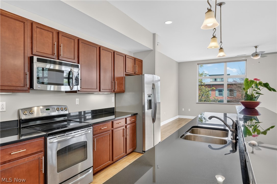 East College St Condo Blvd Bo - Residential
