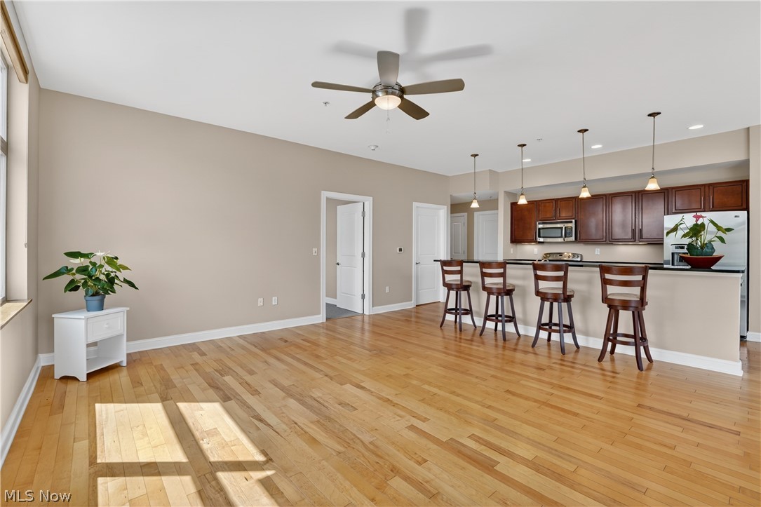 East College St Condo Blvd Bo - Residential