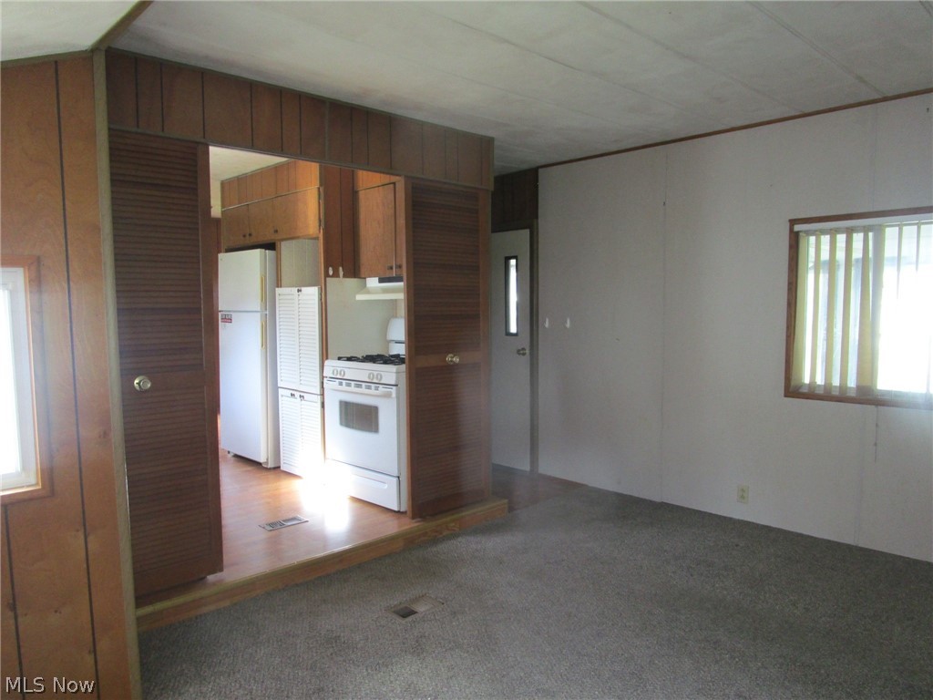 Parkwood Village - Residential