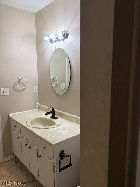 Tiny photo for 369 Quarry Lane #C, Warren, OH 44483 (MLS # 5240945)