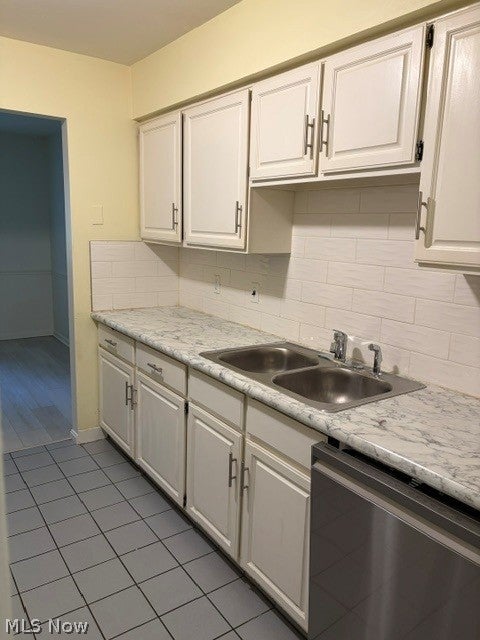 Tiny photo for 369 Quarry Lane #C, Warren, OH 44483 (MLS # 5240945)