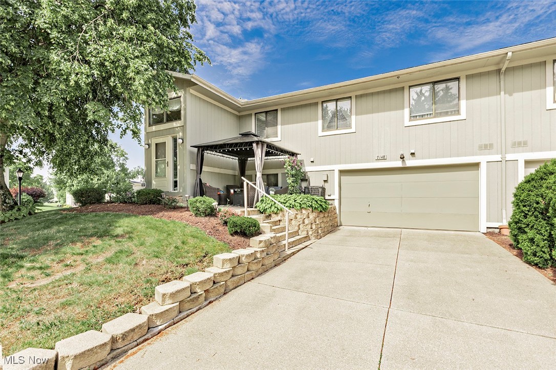 Painesville, Ohio 44077, United States, 3 Bedrooms Bedrooms, ,3 BathroomsBathrooms,Residential,Active,160984