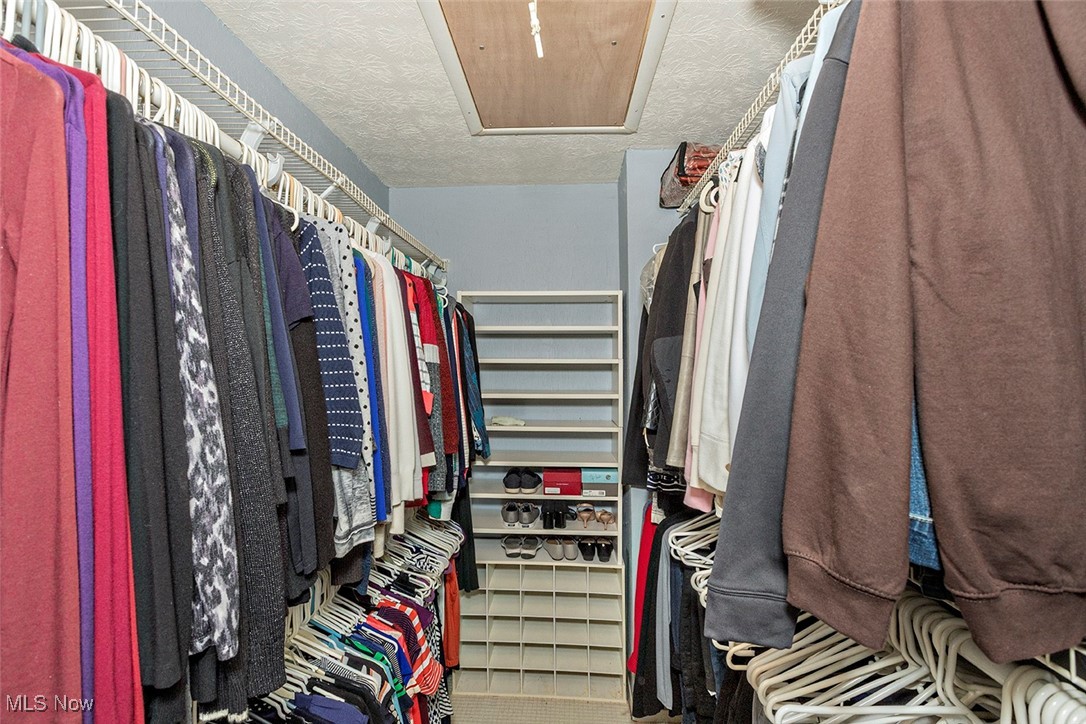 Painesville, Ohio 44077, United States, 3 Bedrooms Bedrooms, ,3 BathroomsBathrooms,Residential,Active,160984