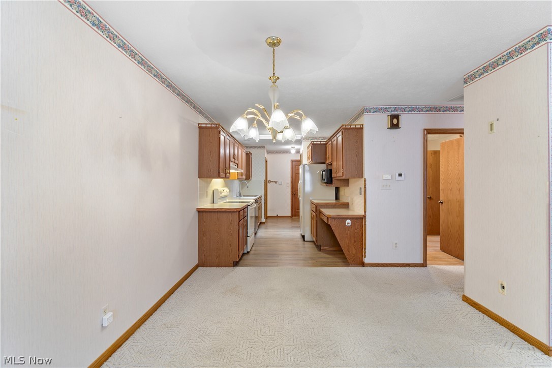 Hartville Country Commons Condo - Residential