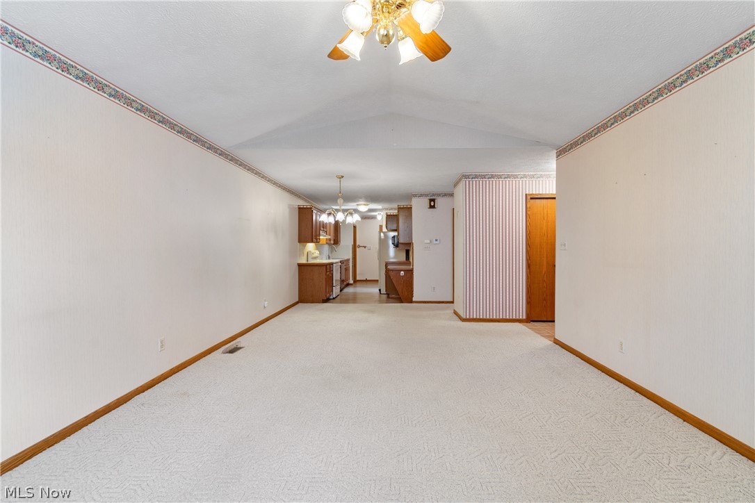 Hartville Country Commons Condo - Residential