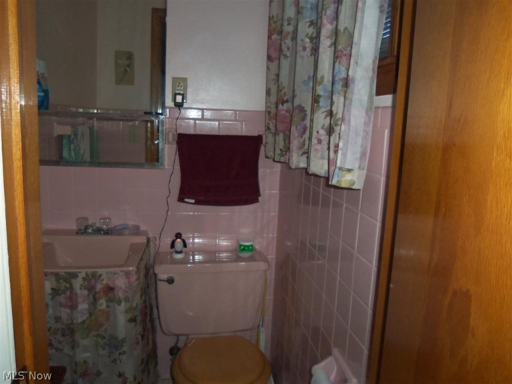 Helling Manor - Residential