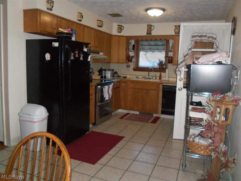 Helling Manor - Residential