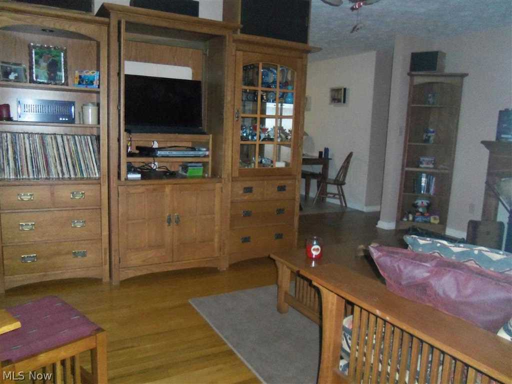 Helling Manor - Residential