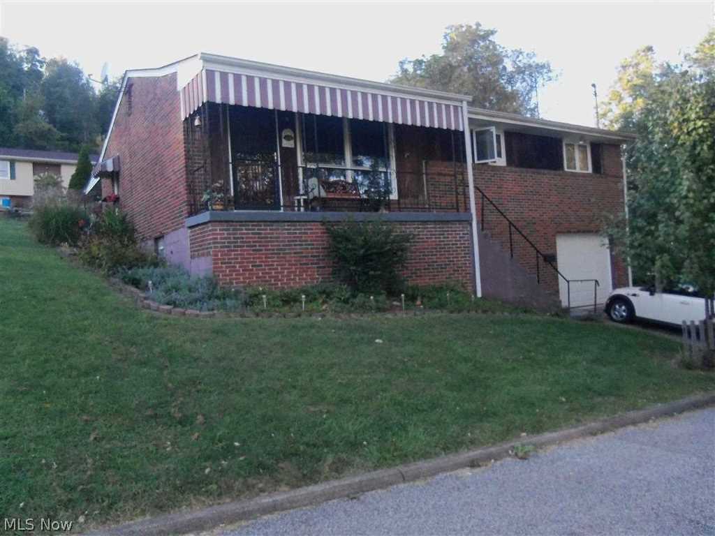 Helling Manor - Residential