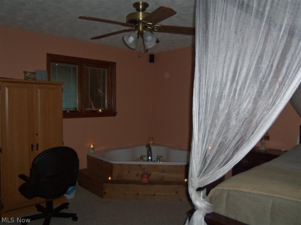 Helling Manor - Residential