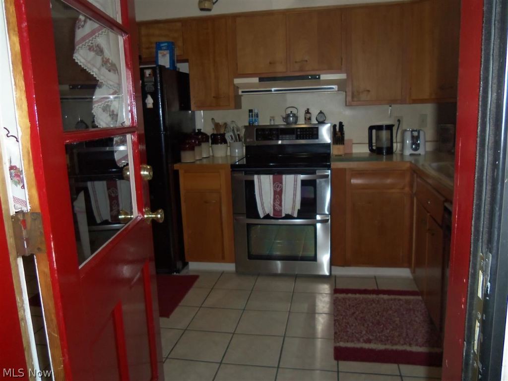 Helling Manor - Residential