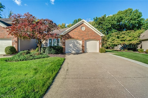 115 AMBLESIDE WAY, AMHERST, OH 44001 - Image c4b0a618da22bed4a4f06eb1778f2d76/805741665