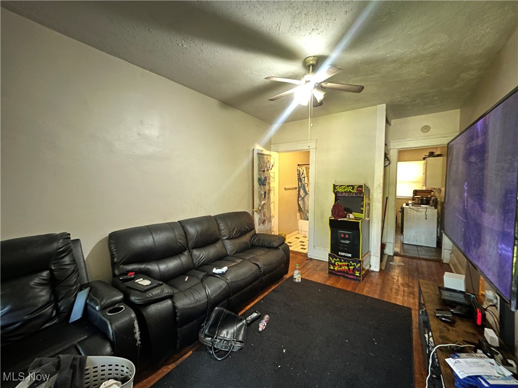 Lakewood Park - Commercial Sale