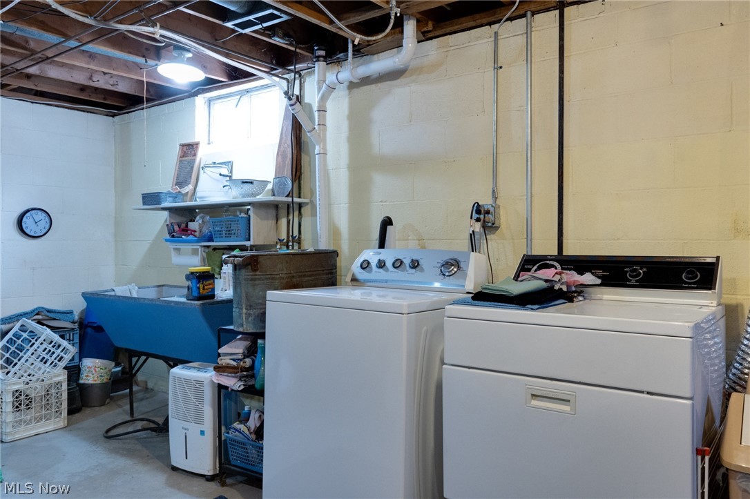 BEVERLY PK LOT 407 ALL - Residential