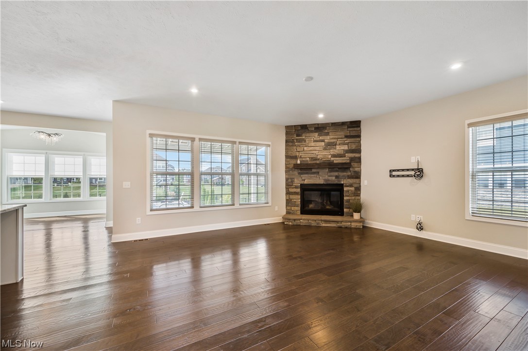 Reserve At River Oaks Sub - Residential