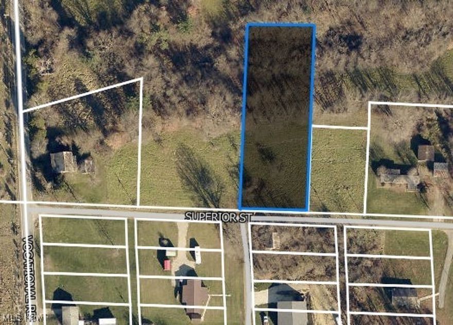 Almost an acre and ready for your new home. Take a look at this nice lot conveniently located near I-77 for a quick commute to Cambridge and surrounding areas.