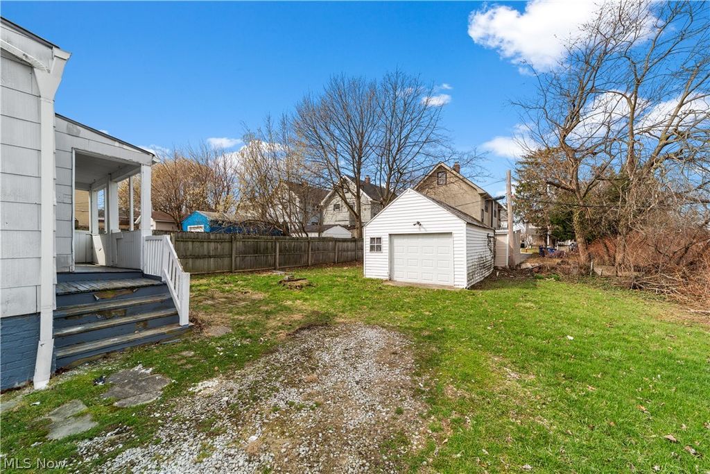 Photo of 1314 Cove Avenue, Lakewood, OH 44107 (MLS # 5206549)
