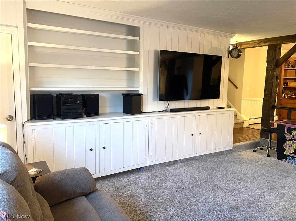 Russell 02 - Residential