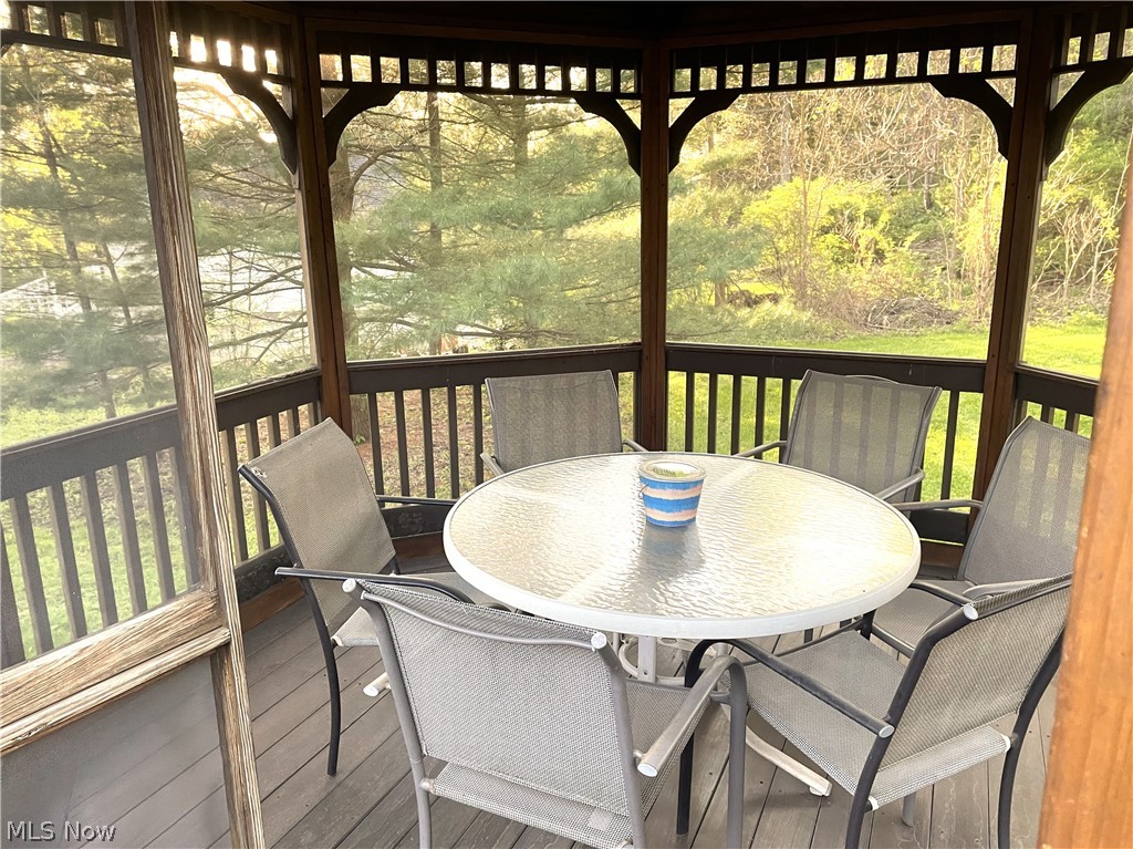 Russell 02 - Residential