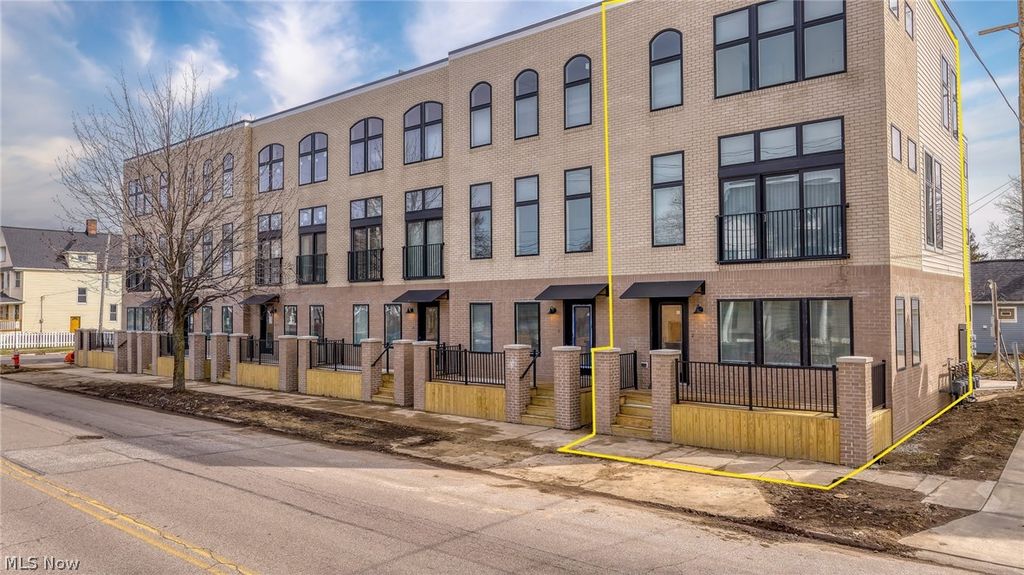 Photo of 4711 Bridge Avenue, Cleveland, OH 44102 (MLS # 5197547)