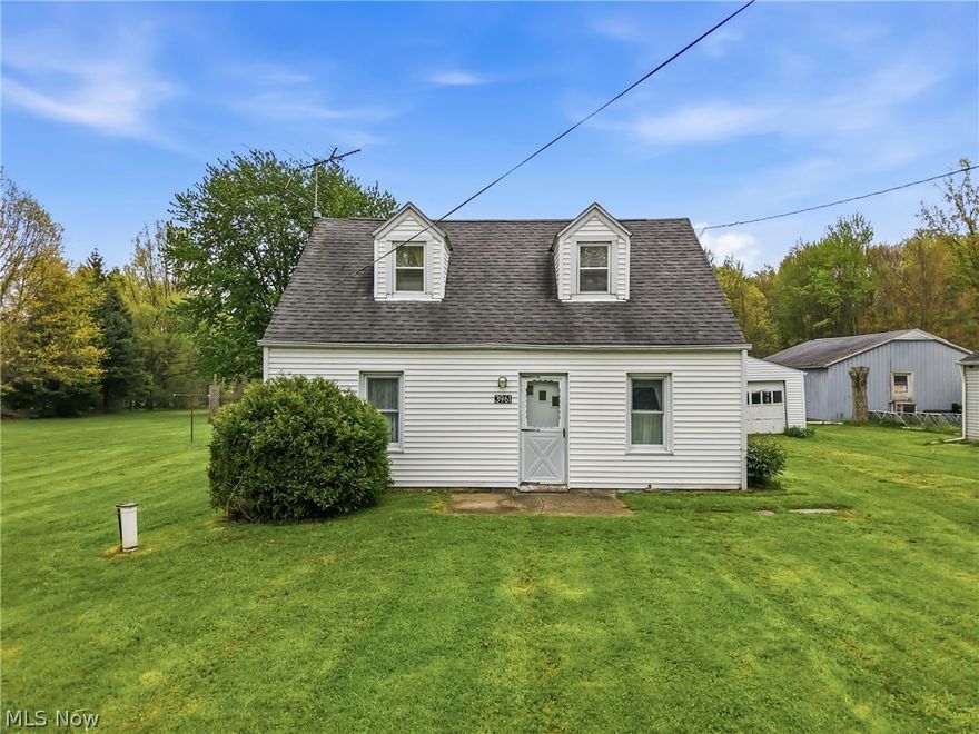 Set on 5 peaceful acres in Hubbard, this property offers the kind of freedom that’s getting harder to find—space to breathe, grow, and live life your way. Whether you’ve been dreaming of a garden, a little extra elbow room, or simply a slower pace, this setting makes it easy.
Inside, the home keeps things simple and comfortable with an eat-in kitchen complete with appliances, a cozy living room, and the convenience of a first-floor bedroom, full bath, and laundry. Upstairs, two tandem bedrooms offer flexible space for guests, a home office, or whatever fits your lifestyle.
A 2-car garage with an additional shed gives you plenty of room for tools, hobbies, and outdoor equipment. The land is the real highlight—open, usable, and ready for your vision, whether that’s planting roots with a garden or just enjoying the quiet of your own space.
If you’ve been looking for a place where life feels a little less complicated and a lot more yours, this could be it.