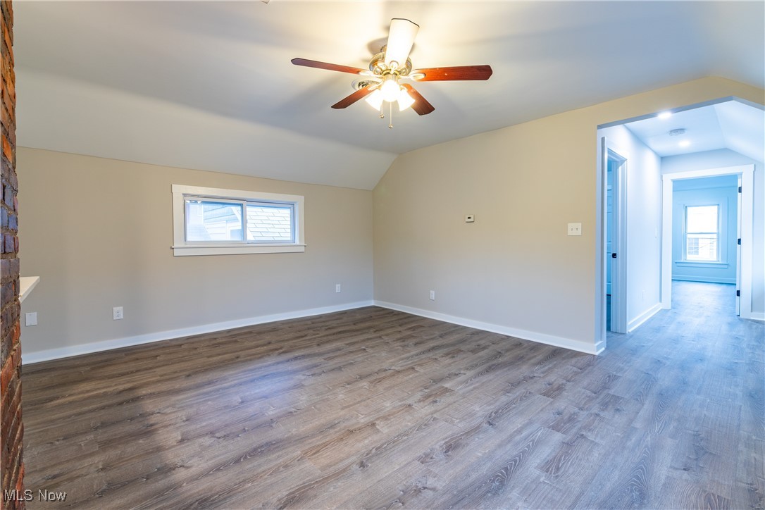 H R Hadlows - Residential Lease