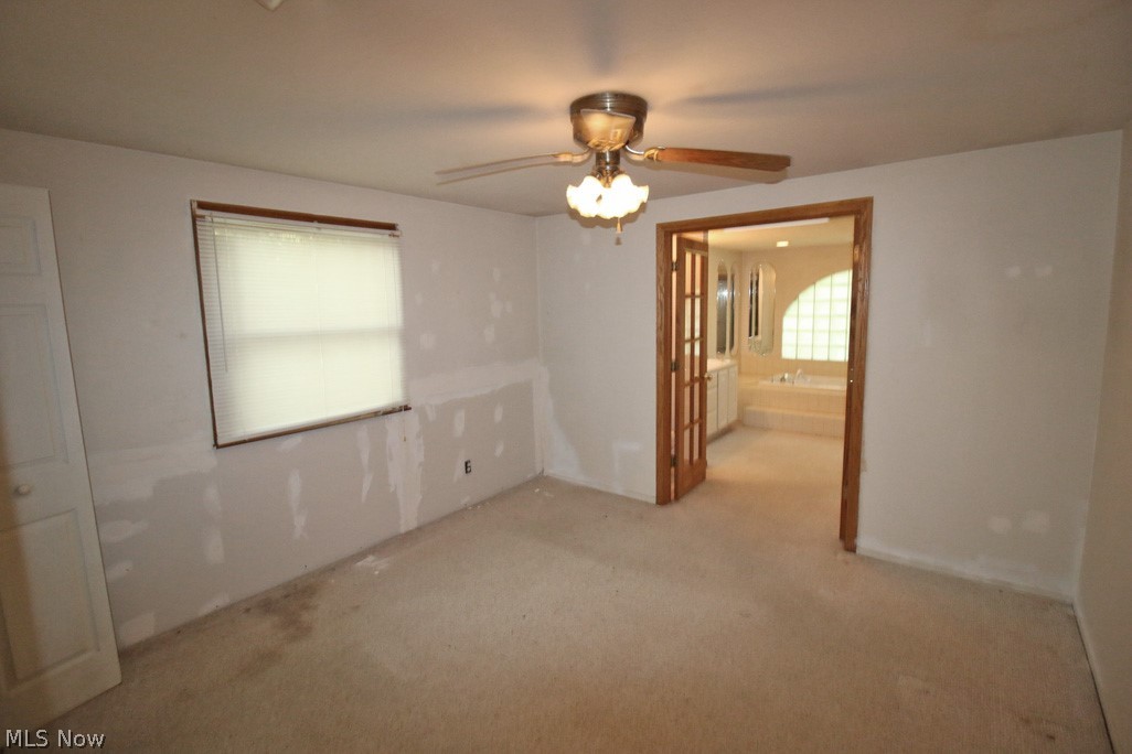 Briar Root Manor - Residential