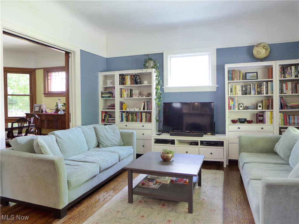 1318 W 111th Street, Cleveland, Ohio image 7