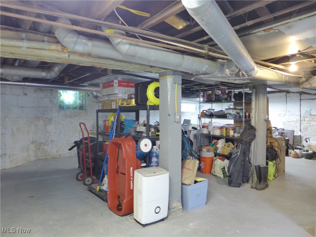 1318 W 111th Street, Cleveland, Ohio image 44