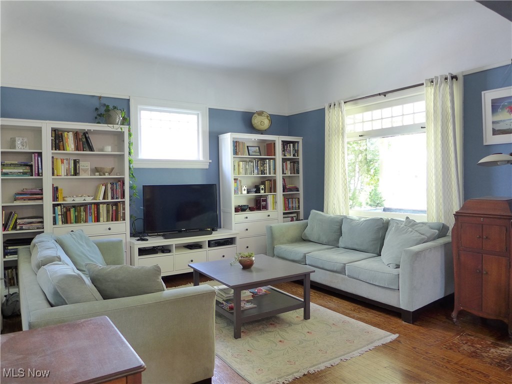 1318 W 111th Street, Cleveland, Ohio image 6