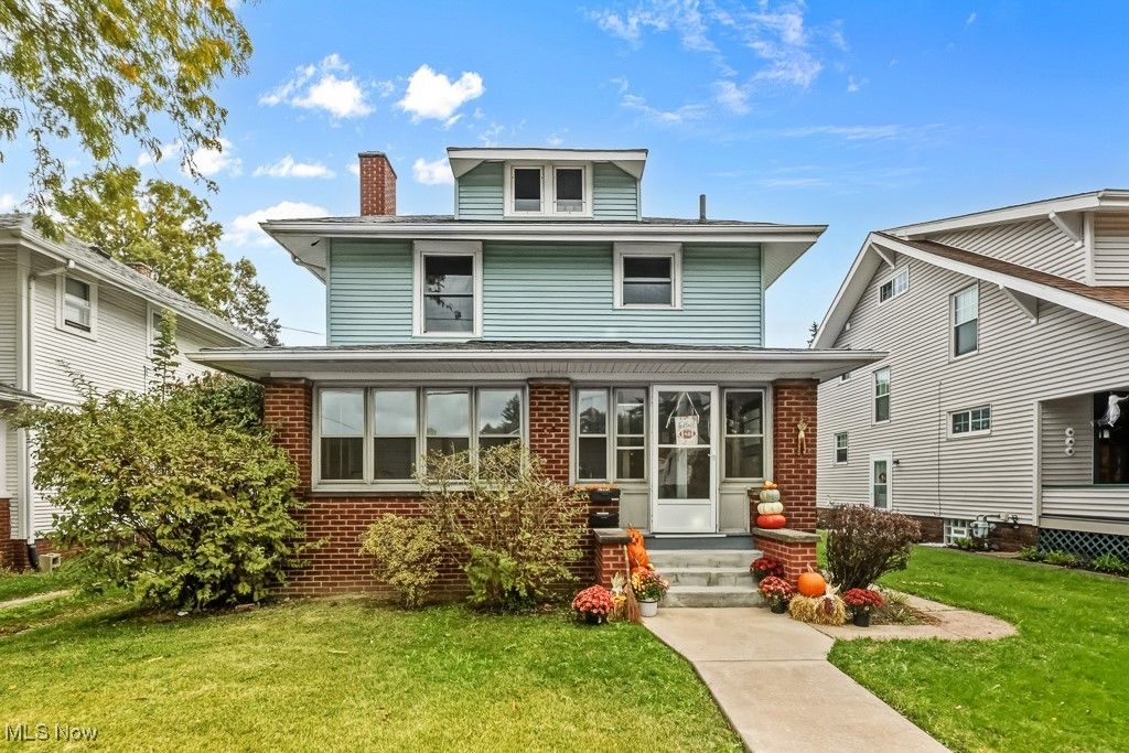 Photo of 2408 S Linden Avenue, Alliance, OH 44601 (MLS # 5183192)