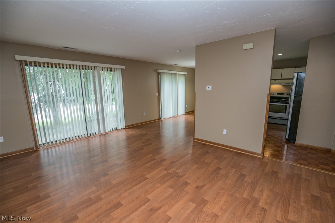 Windchimes On Summit - Residential