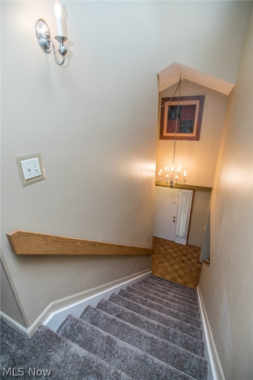 Windchimes On Summit - Residential