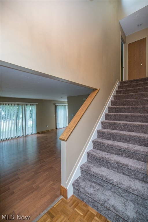 Windchimes On Summit - Residential