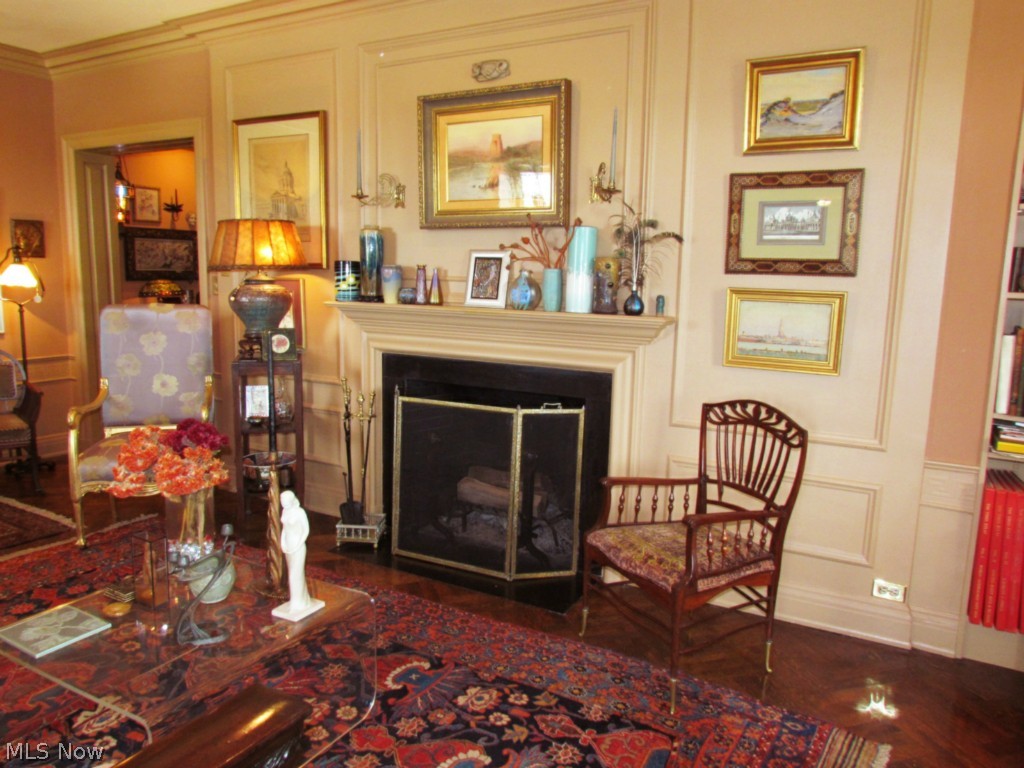 Moreland Courts Condo - Residential