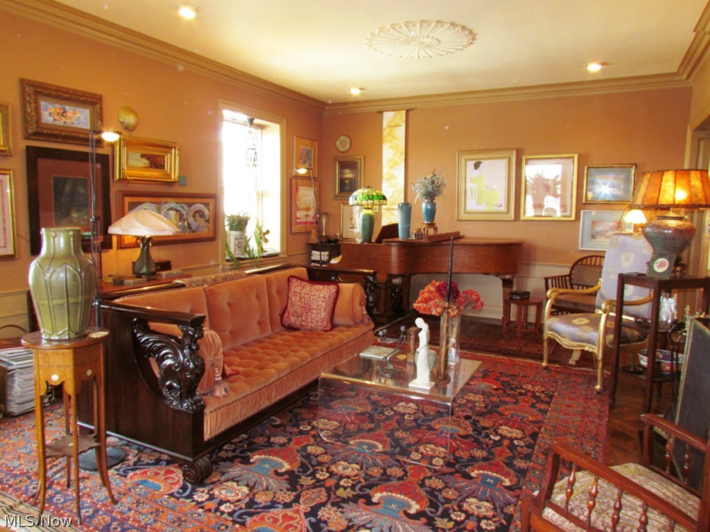 Moreland Courts Condo - Residential