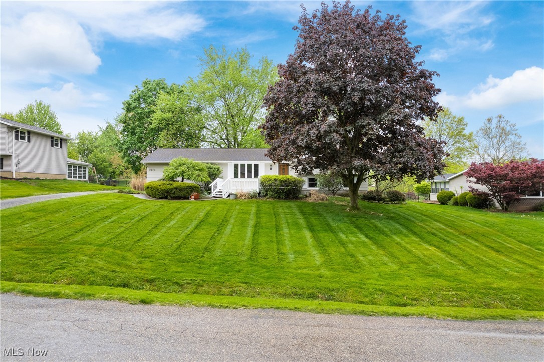 11290 Michelle Drive, Canal Fulton, Ohio image 1