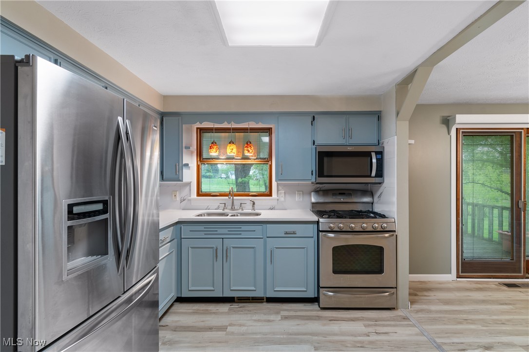 11290 Michelle Drive, Canal Fulton, Ohio image 11