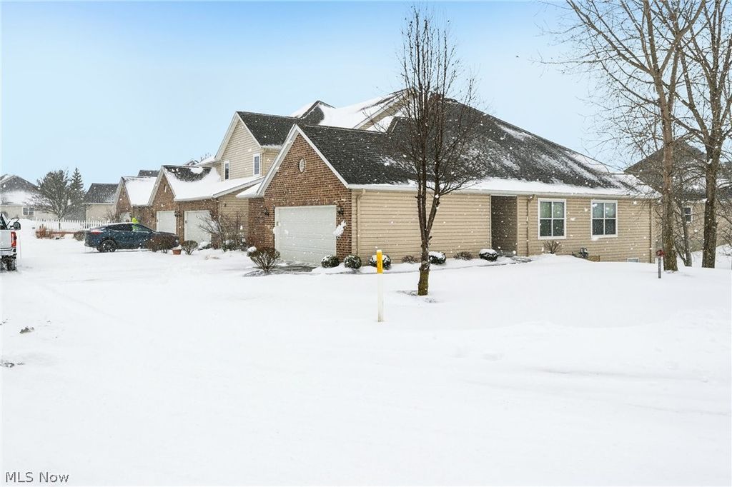 Photo of 1416 Spyglass Hill Drive, Brunswick, OH 44212 (MLS # 5188830)