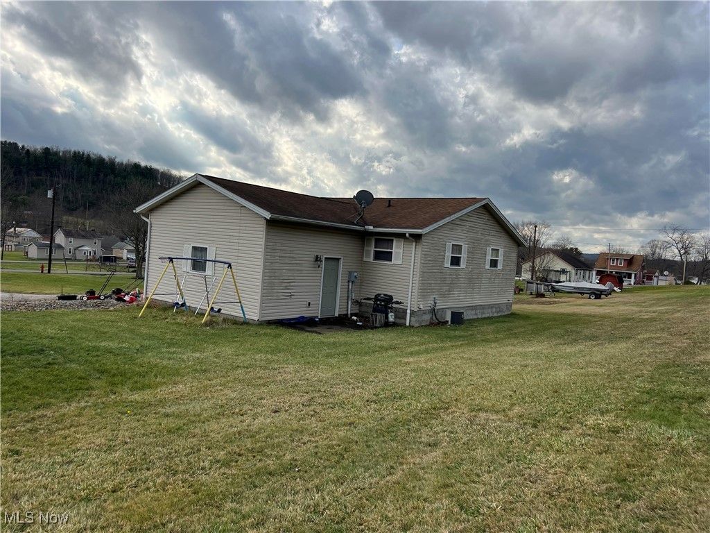 Photo of 2215 Hilliard Drive, Midvale, OH 44653 (MLS # 5180518)