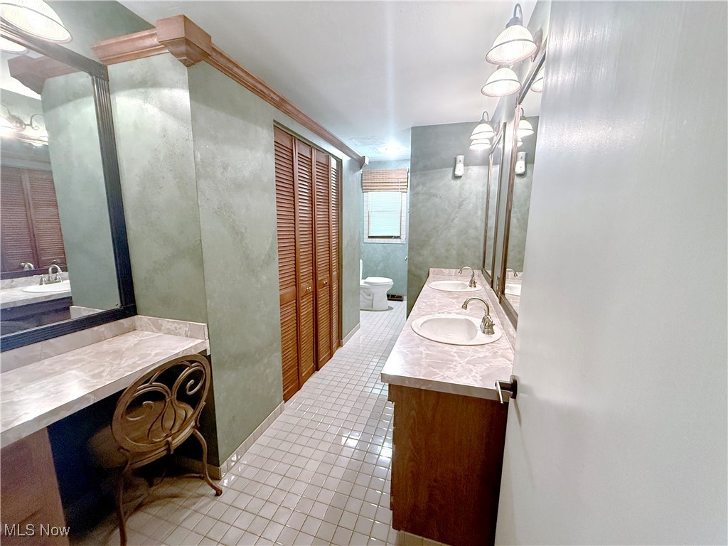 Lake Shore Blvd Estates - Residential