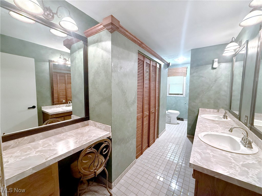 Lake Shore Blvd Estates - Residential