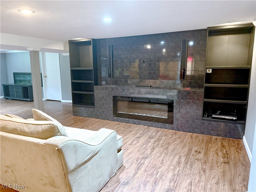 Lake Shore Blvd Estates - Residential