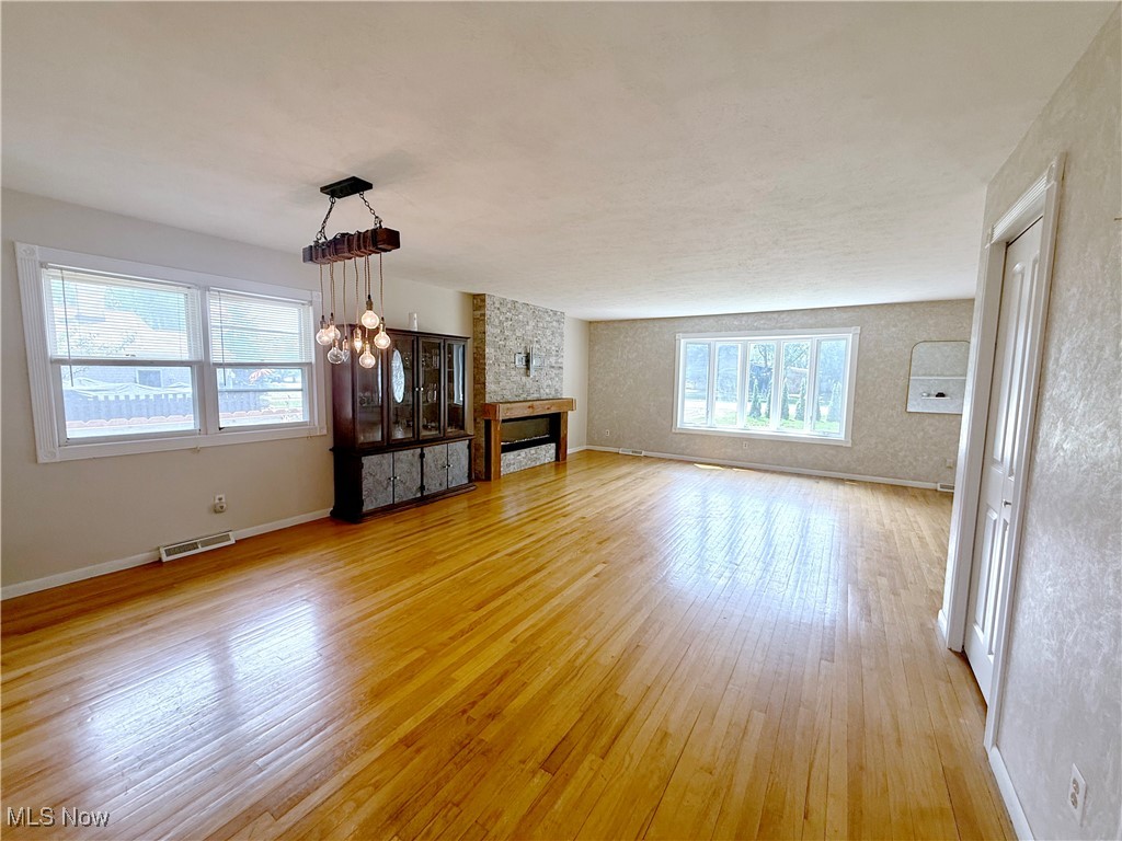 Lake Shore Blvd Estates - Residential