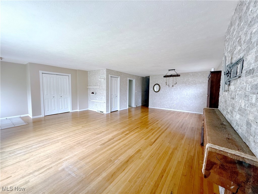 Lake Shore Blvd Estates - Residential